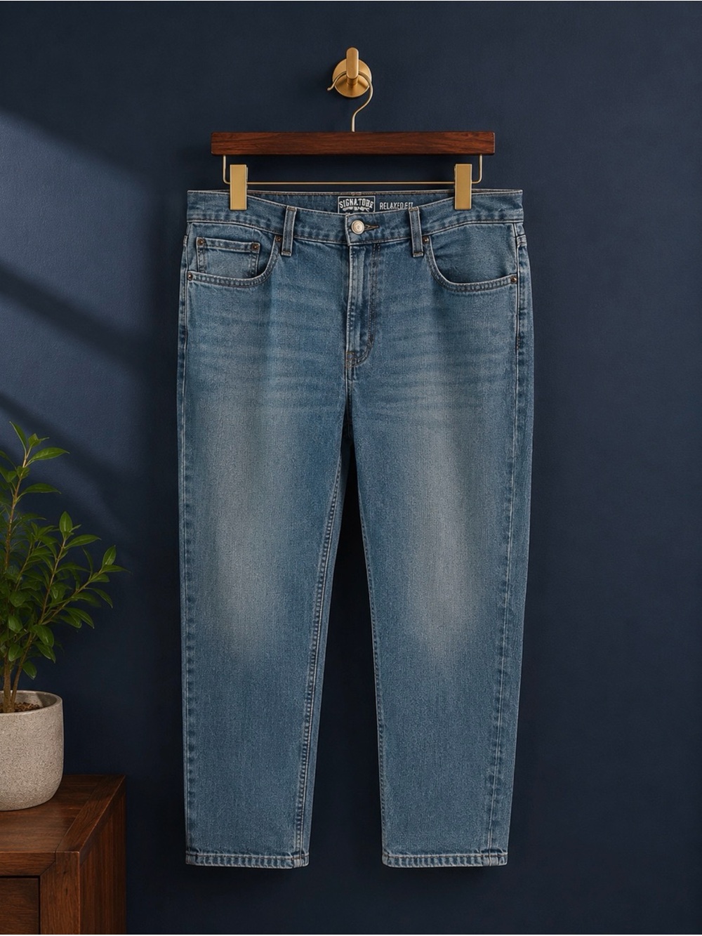 Levi Strauss Signature Relaxed Fit Jeans 38x32 Medium Wash Denim Classic Comfort